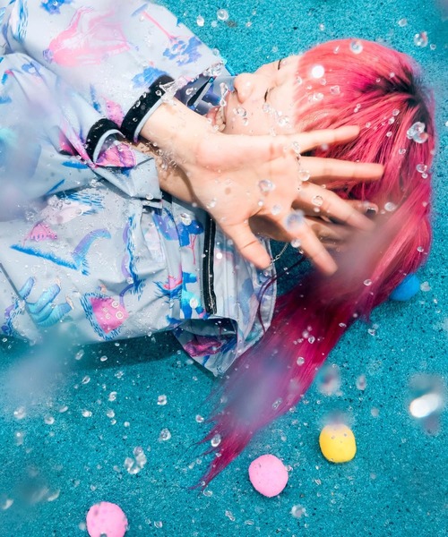 KiU（キウ）の「KiU/キウ 　NEW STANDARD RAIN PONCHO 2ND ROLLING CRADLE（レインコート/ポンチョ・レディース・グレー/ブラック・FREE）」の11枚目の写真