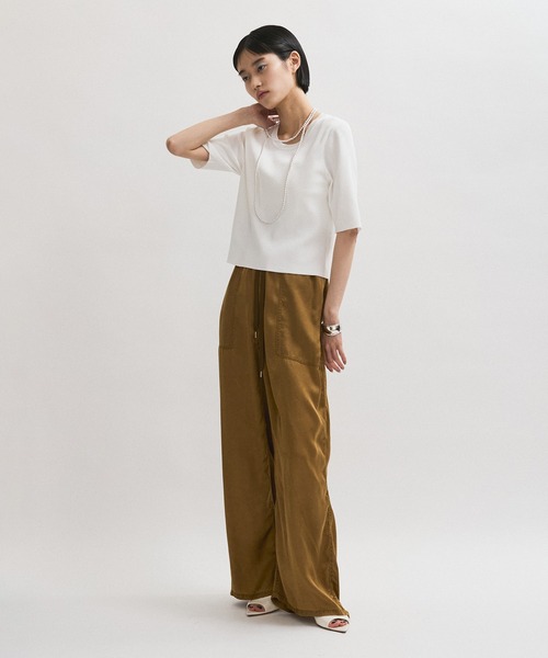 ADAM ET ROPE'（アダムエロペ）の「【サステナブル】クールタッチニットTシャツ（Tシャツ/カットソー・レディース・ブラック/ホワイト/ダークブラウン/ピンク系その他2・FREE）」の13枚目の写真