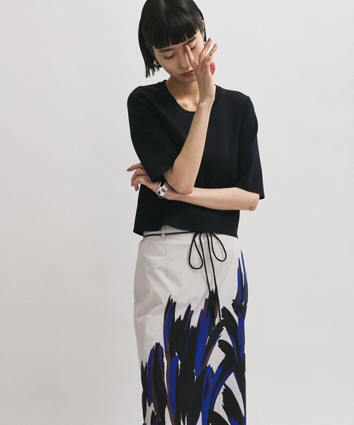 ADAM ET ROPE'（アダムエロペ）の「【サステナブル】クールタッチニットTシャツ（Tシャツ/カットソー・レディース・ブラック/ホワイト/ダークブラウン/ピンク系その他2・FREE）」の19枚目の写真