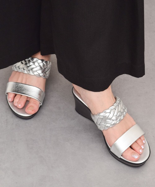 ITALIAN SHOEMAKERS（イタリアンシューメーカー）の「【ITALIAN SHOEMAKERS】イントレチャートウェッジヒールサンダル(952344)（サンダル・レディース・ブラウン/シルバー・35/36/37/38/39）」の2枚目の写真