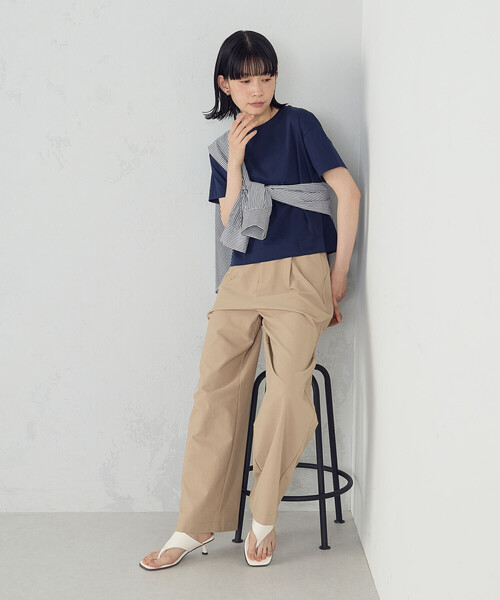 COMME CA ISM（コムサイズム）の「ボックスシルエット　クロップド丈Ｔシャツ（Tシャツ/カットソー・レディース・ネイビー/チャコール/ライトグレー/ベージュ/ブラック/ホワイト・LARGE/MEDIUM）」の22枚目の写真