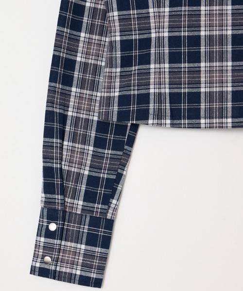 BEEDEN（ビーデン）の「COMPACT ZIP UP CHECK SHIRT（シャツ/ブラウス・レディース・ネイビー/ブラウン・FREE）」の11枚目の写真