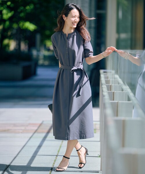 J.PRESS(ジェイプレス)の「【洗える・吸水速乾】DRYライトサッカー ワンピース(ワンピース・レディース・ブラウン系/グレー系/ネイビー系・9/11)」の4枚目の写真