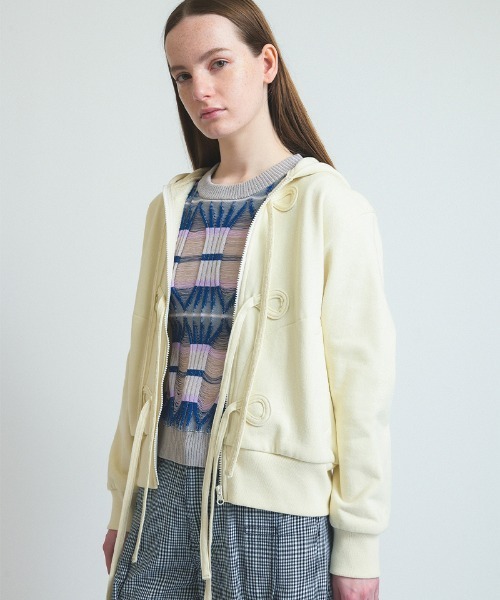 ribbon zip hoodie（パーカー）｜soduk（スドーク）の
