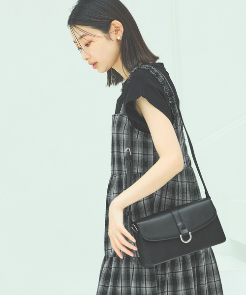 LAKOLE（ラコレ）の「Dリングベルトショルダーバッグ / 450029（ショルダーバッグ・レディース・ブラック/オフホワイト/ブラウン・FREE）」の2枚目の写真