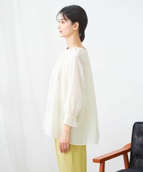 a.v.v(アーヴェヴェ)の「シアータックブラウス(シャツ/ブラウス・レディース・オレンジ/アイボリー/チャコールグレー・42/40/38/36)」の6枚目の写真