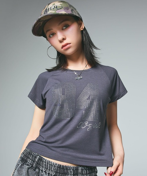 X-girl（エックスガール）の「METALLIC LOGO 6PANEL MESH CAP（キャップ・レディース・ブラック/カモフラージュ/ベージュ・ONE SIZE）」の4枚目の写真