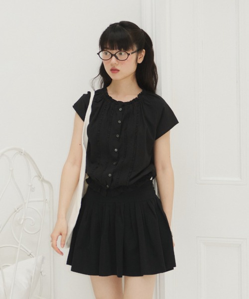 GIUNON（ジウノン）の「frill line puff blouse / フリルライン