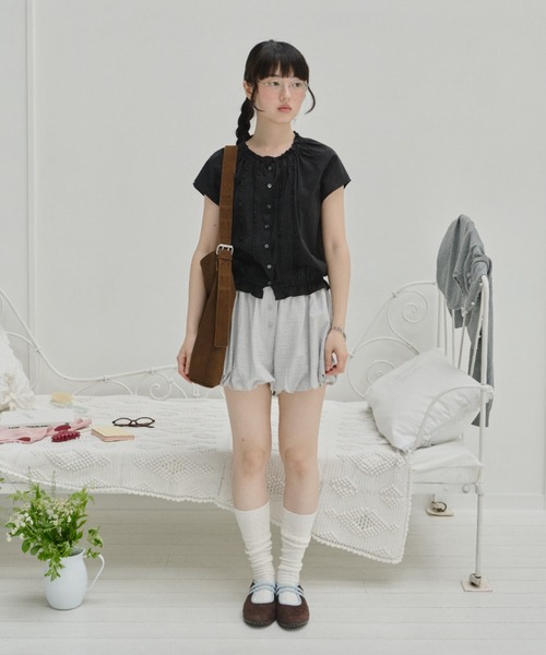 GIUNON（ジウノン）の「frill line puff blouse / フリルライン