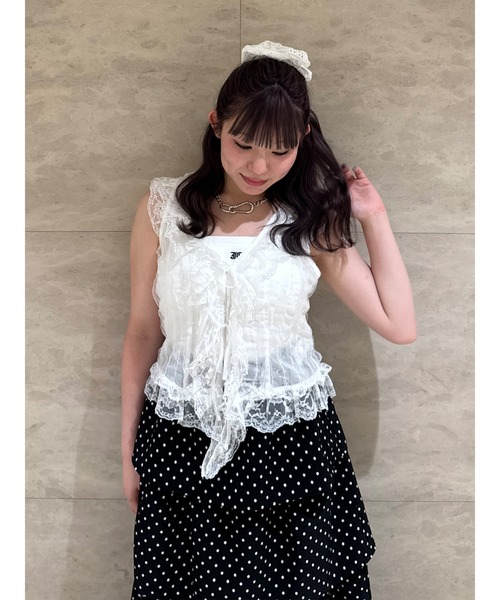 jouetie（ジュエティ）の「ラッフルフリルシアージレ（ベスト・レディース・ブラック/オフホワイト・MEDIUM）」の5枚目の写真