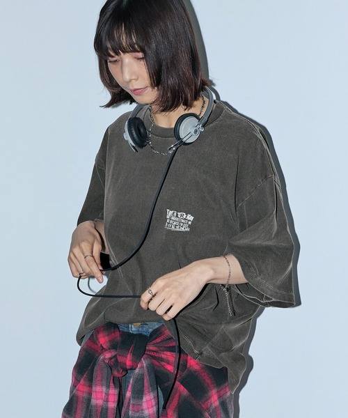 Anchor Smith（アンカー スミス）の「ヴィンテージ加工 オーバーサイズ アニマルデザイン半袖Tシャツ（Tシャツ/カットソー・レディース・ブラック/オフホワイト/ブラック系・M/L）」の5枚目の写真