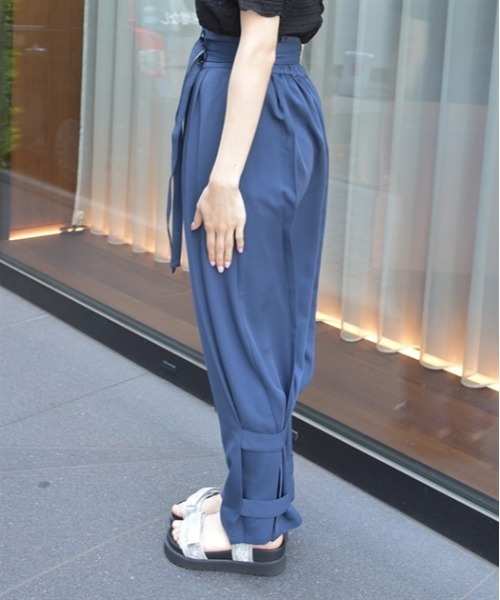 axes femme（アクシーズファム）の「ダブルベルトワイドパンツ（その他パンツ・レディース・チャコール/ネイビー/ブラック・FREE）」の7枚目の写真