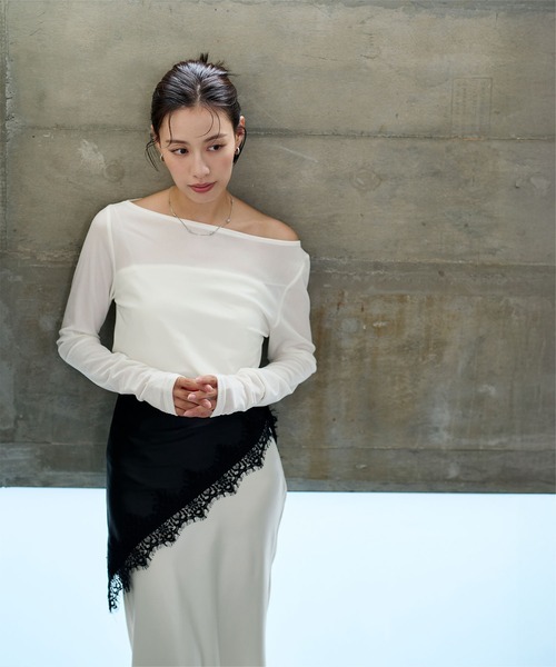 UR'S(ユアーズ)の「2wayボートネックベロアトップス(Tシャツ/カットソー・レディース・ブラック/チャコール/モカ/オフホワイト・S/M/L)」の21枚目の写真