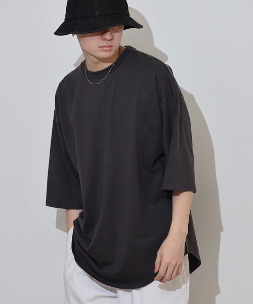 FUNALIVE(ファンアライブ)の「無地 ヘビーウエイト ラウンドテール 半袖 Tシャツ ワイドシルエット(Tシャツ/カットソー・メンズ・チャコールグレー/ホワイト/ネイビー・LL/M/L)」の3枚目の写真