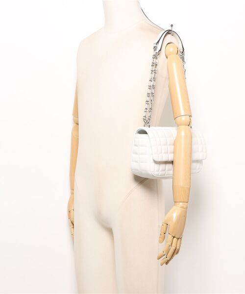 MICHAEL KORS（マイケルコース）の「TRIBECA キルテッドレザー ショルダー ラージ（ショルダーバッグ・レディース・ホワイト系・FREE）」の5枚目の写真