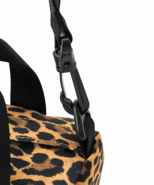 OUTDOOR PRODUCTS（アウトドアプロダクツ）の「追加 230 ROLL BOSTON SMALL ex LEOPARD（ショルダーバッグ・レディース・キャメル・FREE）」の8枚目の写真
