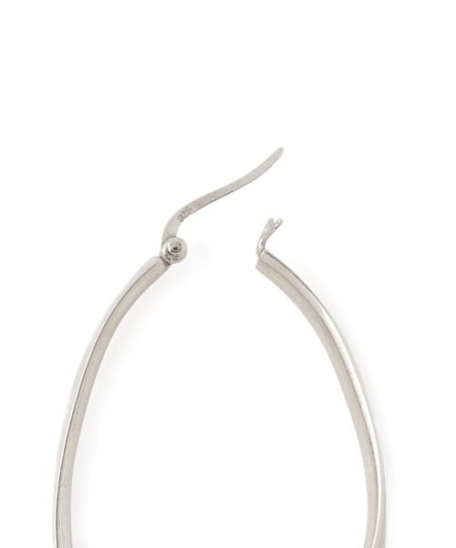 ADAM ET ROPE'（アダムエロペ）の「【EO（イオ）】Oval hoop pierce（ピアス（両耳用）・レディース・シルバー・FREE）」の8枚目の写真