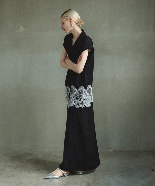 et.UNiVER(エトユニベール)の「Gilet lacy setup(ドレス・レディース・ブラウン/ブラック×ホワイト/ライトカーキ・LARGE/MEDIUM/SMALL)」の5枚目の写真