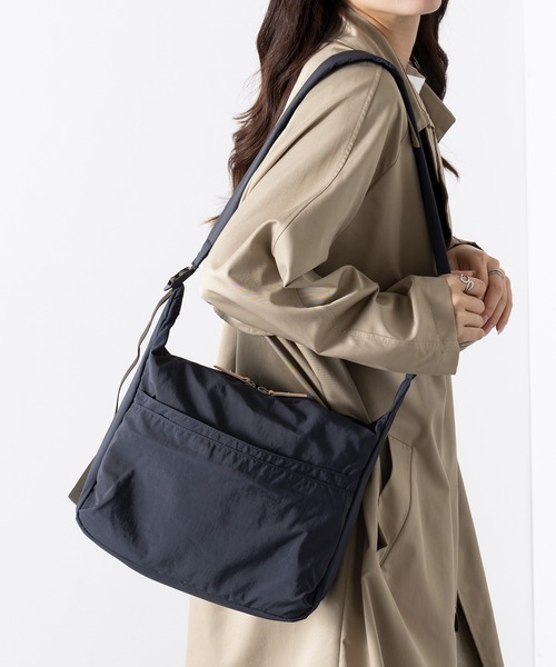 EARTH MADE（アースメイド）の「【EARTH MADE】7POCKET INSIDE PRINT SHOULDER（ショルダーバッグ・レディース・チャコールグレー/ベージュ/ネイビー/ブラウン/ブラック・FREE）」の5枚目の写真