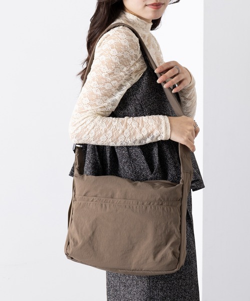 EARTH MADE（アースメイド）の「【EARTH MADE】7POCKET INSIDE PRINT SHOULDER（ショルダーバッグ・レディース・チャコールグレー/ベージュ/ネイビー/ブラウン/ブラック・FREE）」の12枚目の写真