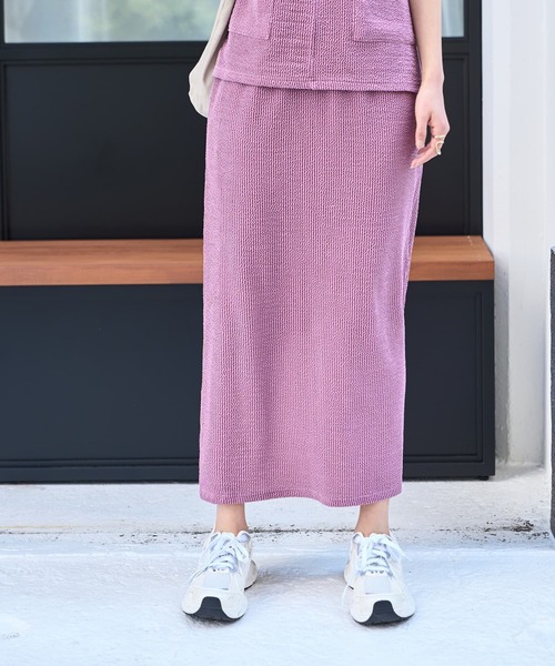 STYLE DELI(スタイルデリ)の「【LUXE】ストライプ状フリルのカットソーセットアップ(ニット/セーター・レディース・グレー/パープル・01/02)」の7枚目の写真