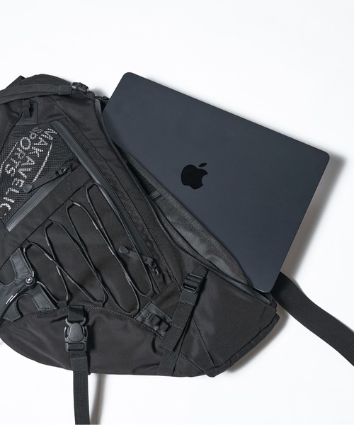MAKAVELIC(マキャベリック)の「Delta Messenger Bag(バックパック/リュック・メンズ・ブラック・ONESIZE)」の11枚目の写真