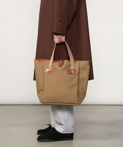 【極美品 未使用級】BRADY トートバッグ　DERWENT ベージュ A4可能 BRADY（ブレディー）の「Brady | 〈別注〉DERWENT（トートバッグ
