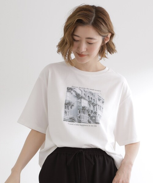 grove(グローブ)の「夏に映える 大人のクロップドTシャツ(Tシャツ/カットソー・レディース・ライトベージュ/オフホワイト/グレー・01/02/03/04/05)」の4枚目の写真