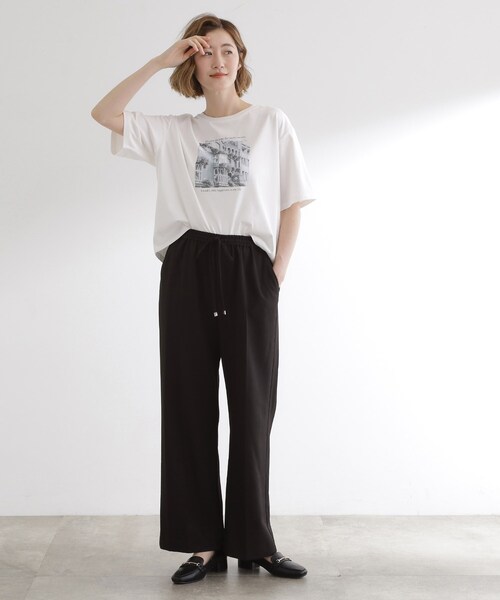 grove(グローブ)の「夏に映える 大人のクロップドTシャツ(Tシャツ/カットソー・レディース・ライトベージュ/オフホワイト/グレー・01/02/03/04/05)」の5枚目の写真