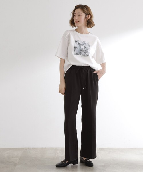 grove(グローブ)の「夏に映える 大人のクロップドTシャツ(Tシャツ/カットソー・レディース・ライトベージュ/オフホワイト/グレー・01/02/03/04/05)」の6枚目の写真