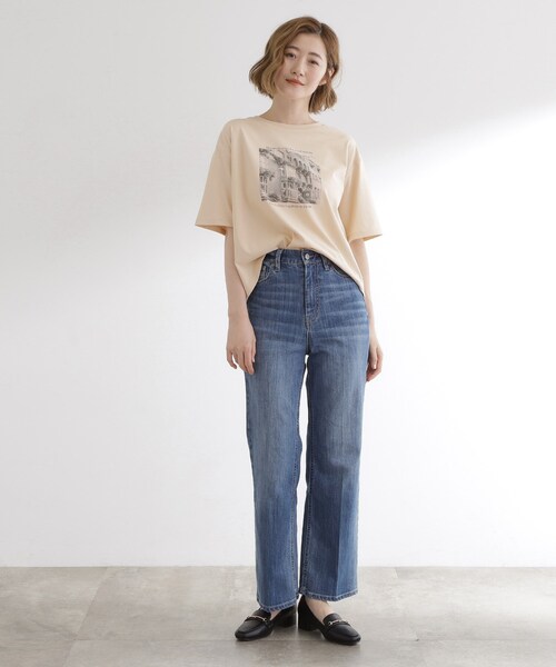 grove(グローブ)の「夏に映える 大人のクロップドTシャツ(Tシャツ/カットソー・レディース・ライトベージュ/オフホワイト/グレー・01/02/03/04/05)」の13枚目の写真