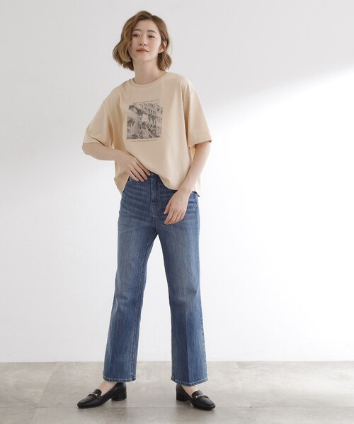 grove(グローブ)の「夏に映える 大人のクロップドTシャツ(Tシャツ/カットソー・レディース・ライトベージュ/オフホワイト/グレー・01/02/03/04/05)」の14枚目の写真
