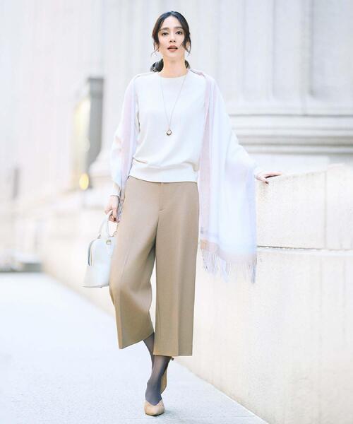 UNTITLED(アンタイトル)の「【8色展開/コンパクト丈】レーヨン混 コクーンニット(ニット/セーター・レディース・グレー/オフホワイト/ナチュラル/レッド系1/ブラウン系その他/ブラック/ブルー系その他/パープル/ホワイト系8・04/02/00/48/44)」の15枚目の写真