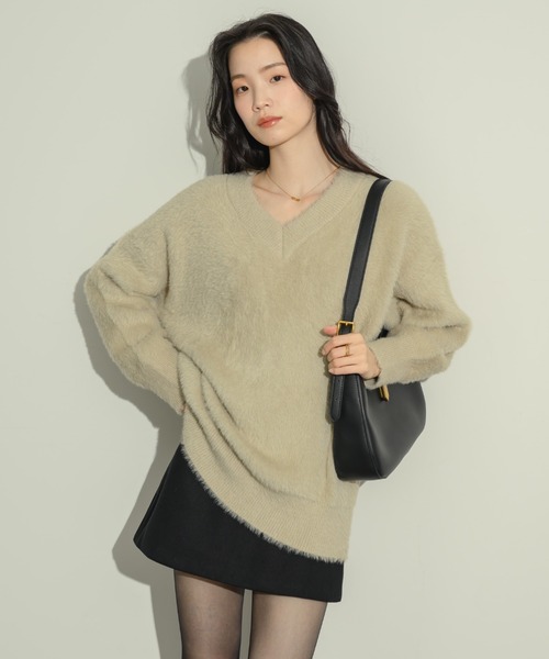 NEUNA(ヌナ)の「オーバーサイズシャギーニット(ニット/セーター・レディース・ピンク/オフホワイト/チャコールグレー/ベージュ/ブラウン・FREE)」の9枚目の写真