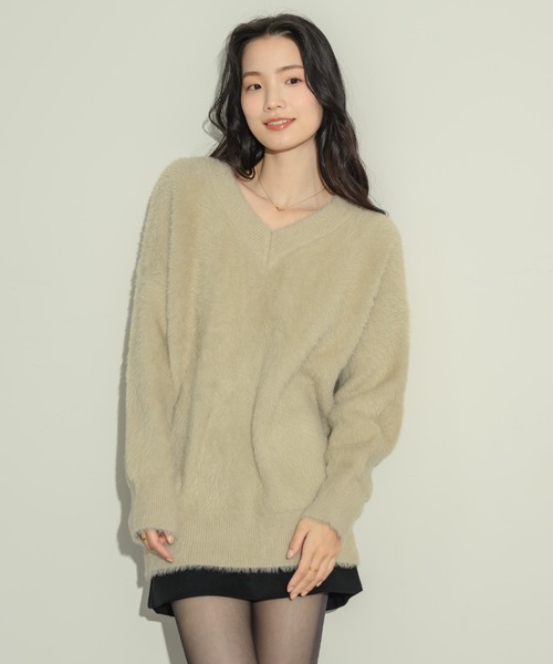 NEUNA(ヌナ)の「オーバーサイズシャギーニット(ニット/セーター・レディース・ピンク/オフホワイト/チャコールグレー/ベージュ/ブラウン・FREE)」の13枚目の写真