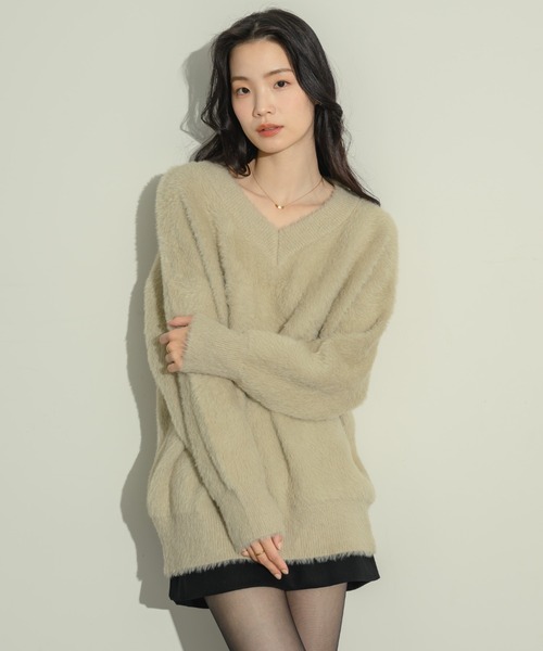 NEUNA(ヌナ)の「オーバーサイズシャギーニット(ニット/セーター・レディース・ピンク/オフホワイト/チャコールグレー/ベージュ/ブラウン・FREE)」の15枚目の写真