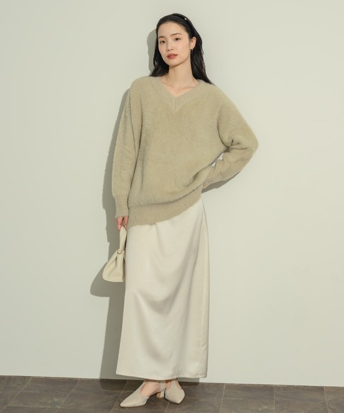 NEUNA(ヌナ)の「オーバーサイズシャギーニット(ニット/セーター・レディース・ピンク/オフホワイト/チャコールグレー/ベージュ/ブラウン・FREE)」の18枚目の写真