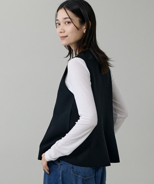 INED（イネド）の「ミラノリブニットジレ（ニット/セーター・レディース・グレー/ブラック・9号）」の11枚目の写真