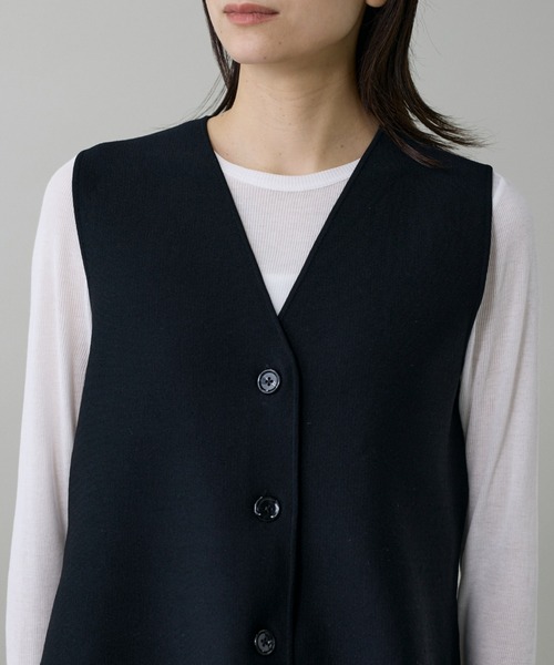 INED（イネド）の「ミラノリブニットジレ（ニット/セーター・レディース・グレー/ブラック・9号）」の13枚目の写真