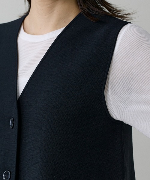 INED（イネド）の「ミラノリブニットジレ（ニット/セーター・レディース・グレー/ブラック・9号）」の15枚目の写真