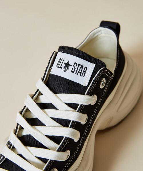 CONVERSE(コンバース)の「CONVERSE/コンバース ALL STAR SURGETRAINER OX/オールスターサージトレーナーオックス ローカット 厚底スニーカー 限定展開(スニーカー・レディース・ブラック・23.0cm/24.0cm/25.0cm)」の4枚目の写真
