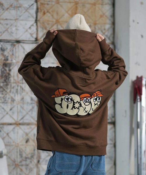 DC(ディーシー)の「DC/ディーシー 25 KD SK CREW PH キッズ プルオーバー パーカー YPO254513(パーカー・キッズ・ブラウン/ブラック・160cm/150cm/140cm/130cm/120cm)」の1枚目の写真