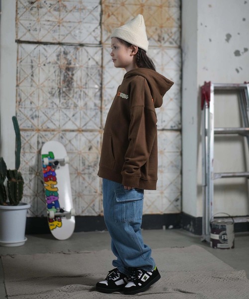 DC(ディーシー)の「DC/ディーシー 25 KD SK CREW PH キッズ プルオーバー パーカー YPO254513(パーカー・キッズ・ブラウン/ブラック・160cm/150cm/140cm/130cm/120cm)」の12枚目の写真