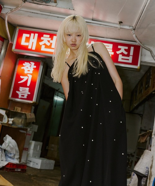 ANDRESD（アンドレスド）の「オーバルフォルムパールドレス / oval form pearl dress（ドレス・レディース・ブラック・S/M/L）」の5枚目の写真