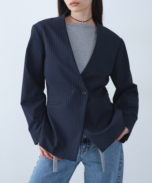 CODE A(コードエー)の「tailored mood over jacket(ノーカラージャケット・レディース・ネイビー系2/グレー系2・00)」の2枚目の写真