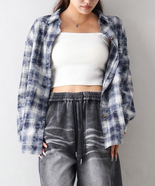 SpRay（スプレイ）の「スタッズ付きオンブレチェックシャツ（シャツ/ブラウス・レディース・ブラック/ネイビー・FREE）」の6枚目の写真