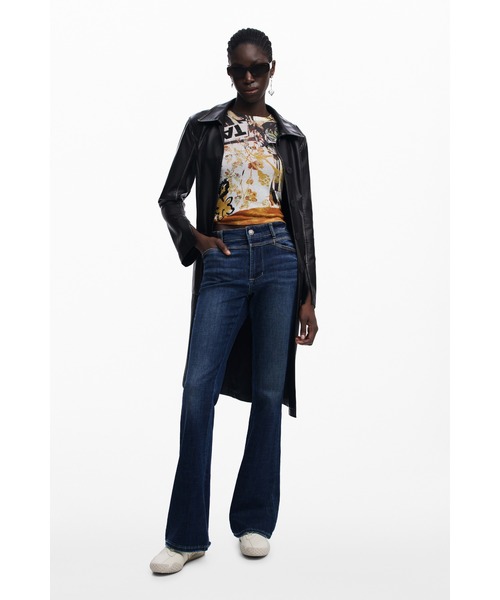 Desigual(デシグアル)の「ヴィンテージ調フェイクレザージャケット(チェスターコート・レディース・ブラック・S/M/L/XS/XL)」の5枚目の写真