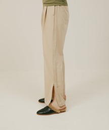 line tuck tracksuit