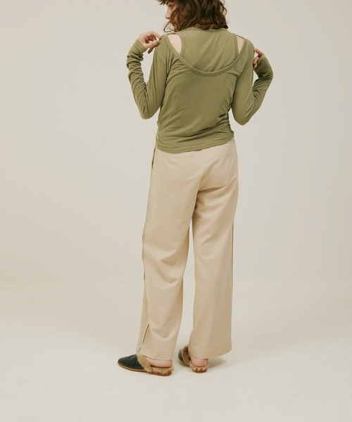 Alia(アリア)の「line tuck tracksuit(スラックス・レディース・モカ/アイボリー・M/S)」の5枚目の写真