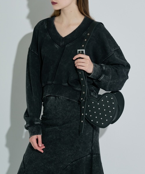 anna sui nyc(アナ スイ エヌ ワイ シー)の「ツインハートレザーバッグ(ショルダーバッグ・レディース・ブラック/レッド・FREE)」の3枚目の写真
